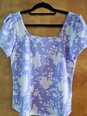 LuLaRoe Lavender Floral Top